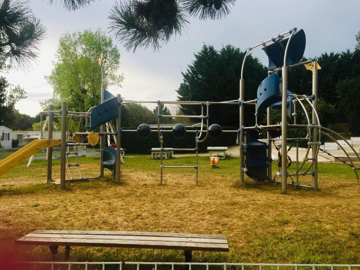 Mobil-Home La Palmyre - Zoo, Plage, Animations Les Mathes Eksteriør bilde